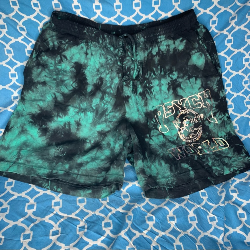 Psychworld Shorts Men’s size medium tie dye complexcon green black logo print M